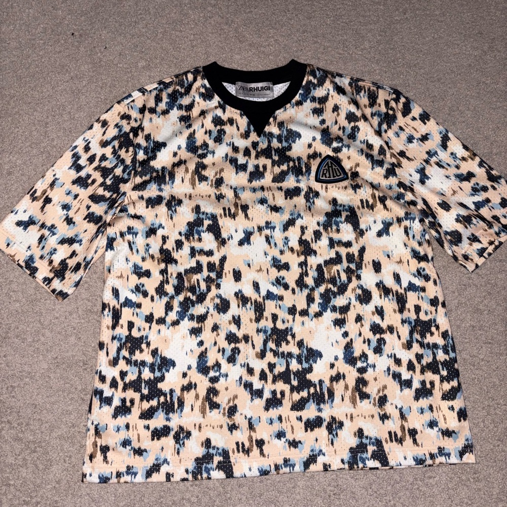 Rhude x Zara Patterned T-Shirt Large.